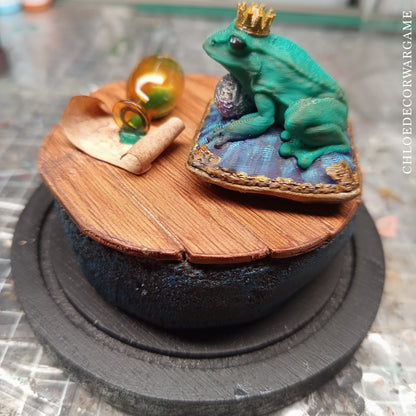 Prince Grenouille – Collection de Dioramas Fantasy sous Cloche & Décors Miniatures