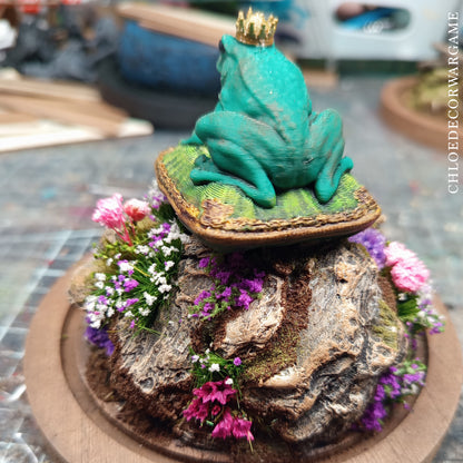 Prince Grenouille – Collection de Dioramas Fantasy sous Cloche & Décors Miniatures